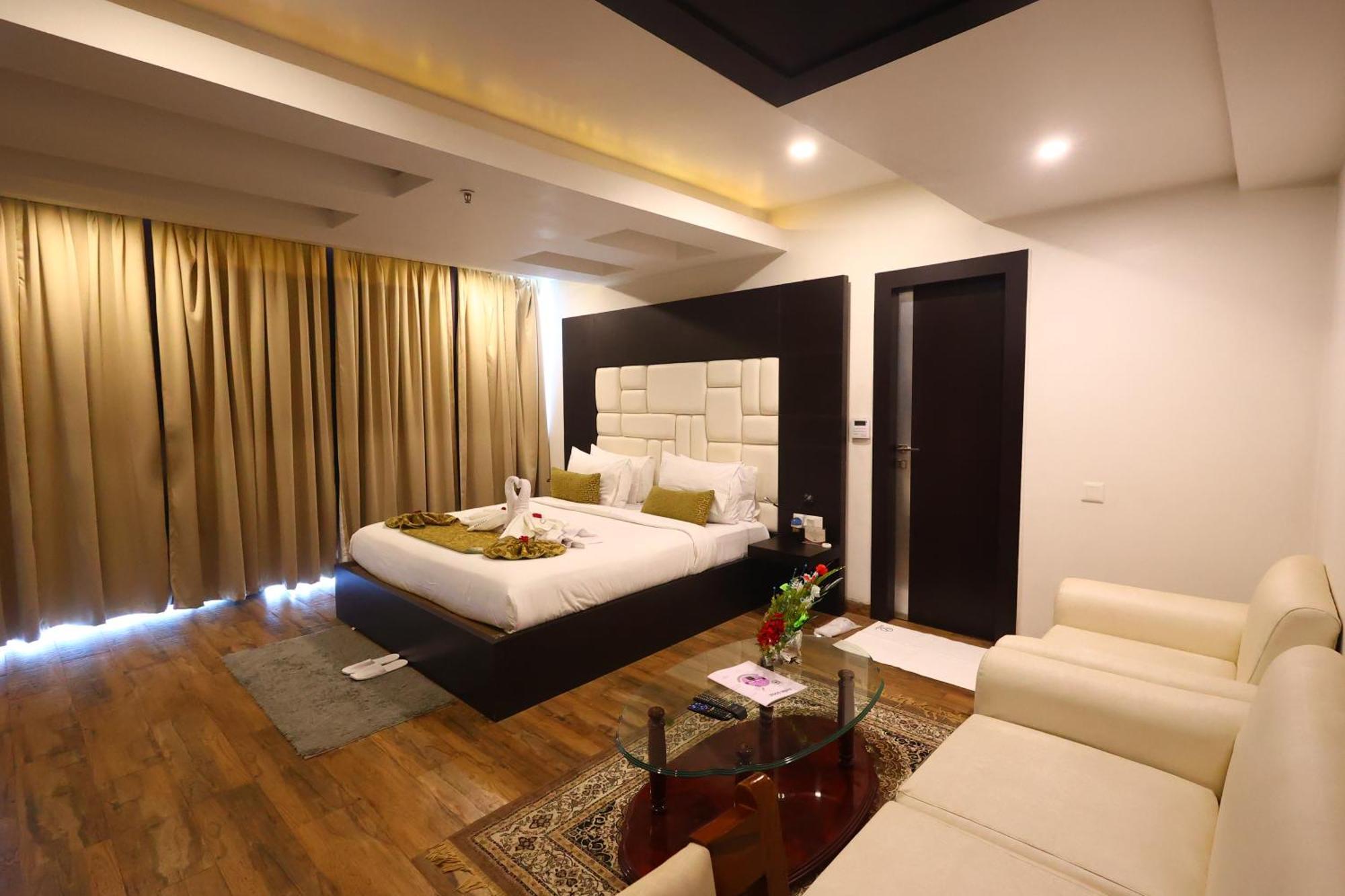 Hotel Vaibhav Bhagalpur Bagian luar foto